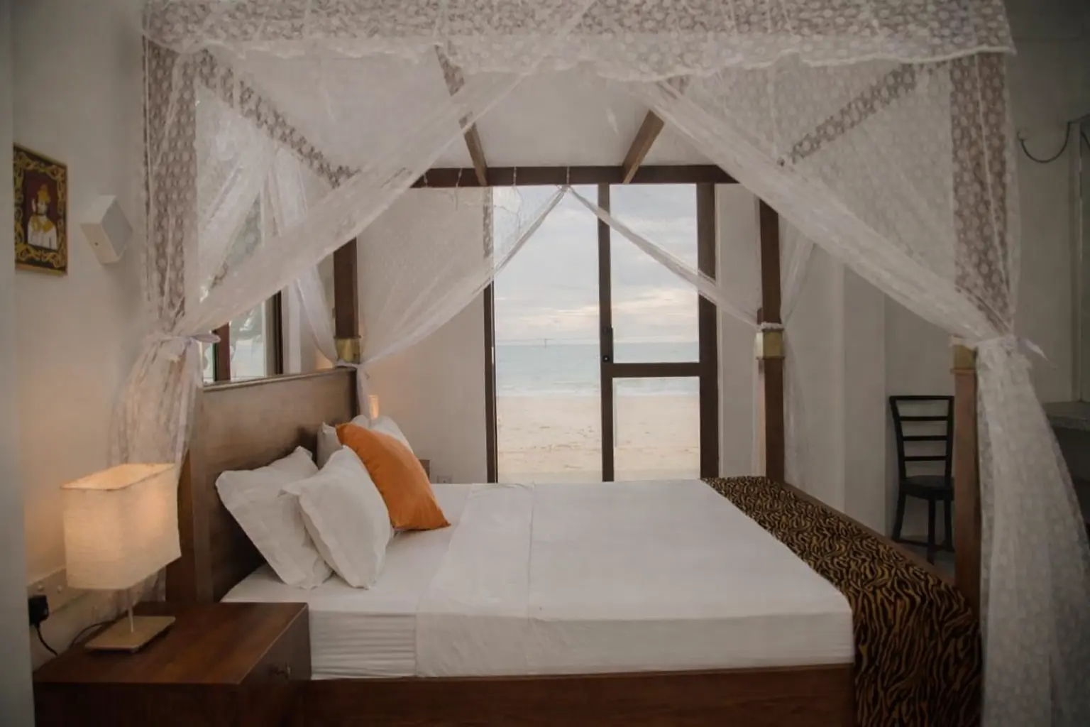 Seaview room with direct beach access at Sea Crest Beach Villa in Ambalangoda